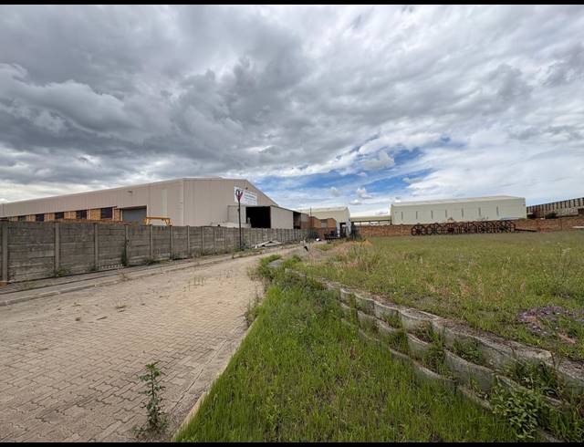 3,646M² VACANT LAND FOR SALE IN VAALPARK